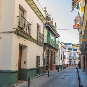 https://apartamentos-luxury-puente-de-triana.es-andalucia.com